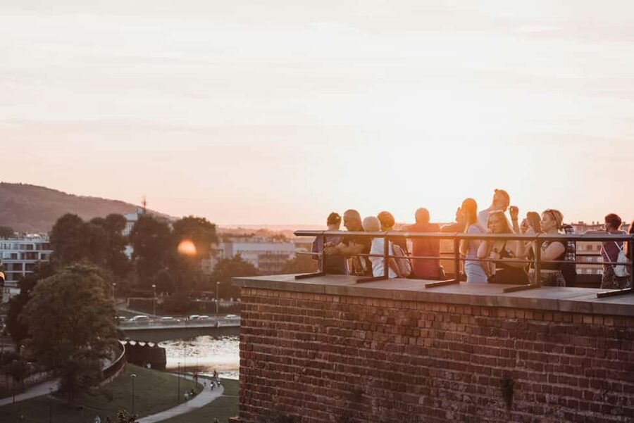 Krakow: Wawel Guided Tour – Cathedral and/or Castle - Royal Tombs underground crypts + the Bell Tower and touching Zygmunt
