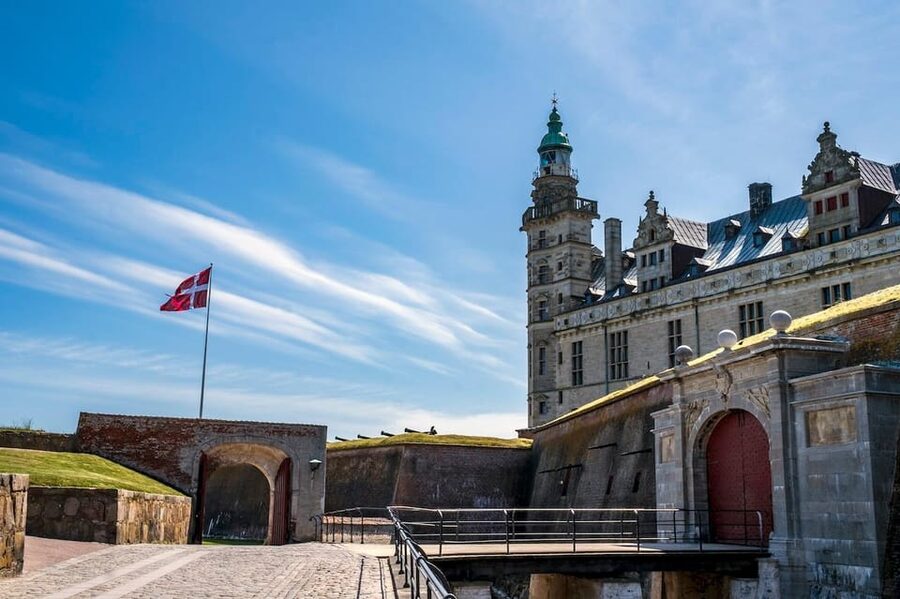 Kronborg Castle Entry Ticket - Who should book Kronborg Castle entry, and who might skip it