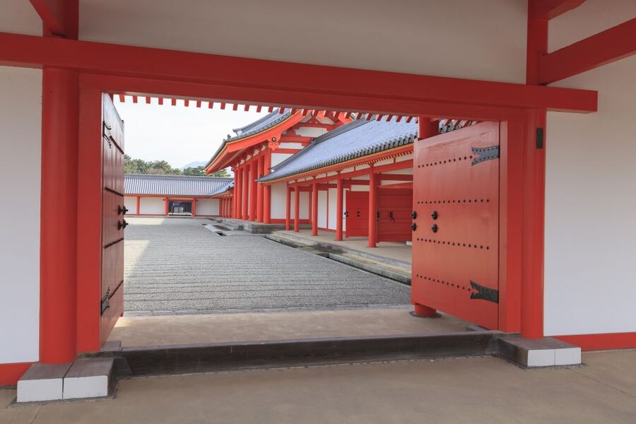Kyoto: Imperial Palace & Nijo Castle Guided Walking Tour - Should you book this Kyoto Imperial Palace & Nijo Castle guided walking tour?