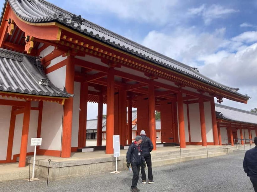 Kyoto: Nijo Castle and Kyoto Imperial Palace Guided Tour - Price and value: what $63 buys in a Kyoto 3-hour block