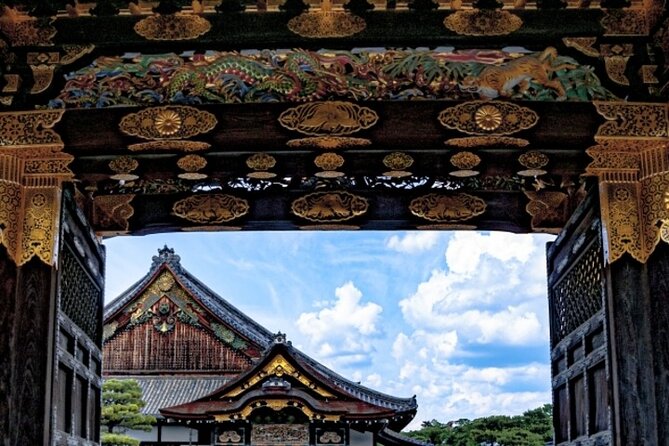 Kyoto: Nijo Castle World Heritage Guided Tour with Admission - Shogun vs Emperor: What the Guide Adds Beyond the Walls