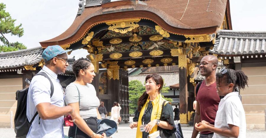 Kyoto: Nijo-jo Castle and Ninomaru Palace Guided Tour - Key things that make this guided Nijo-jo visit work