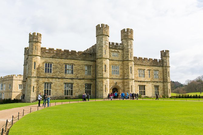 Leeds Castle, Cliffs of Dover and Canterbury Day Trip from London with Guided Cathedral Tour - Leeds Castle: 12th-century rooms, moat views, and the yew maze