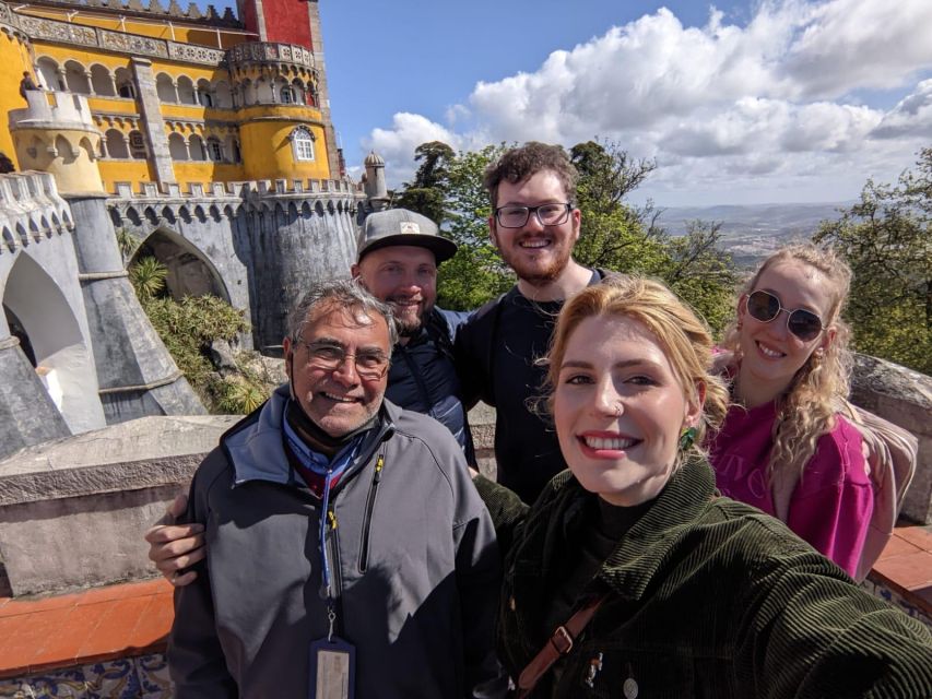 Lisboa: Sintra, Pena Palace, Cascais and Cabo da Roca - Starting at Hard Rock Café Lisboa: getting on the road smoothly