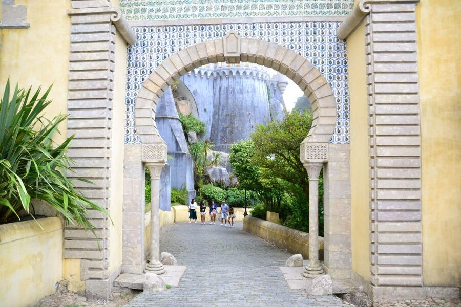 Lisbon: Sintra Cascais & Pena Palace Small Group Tour - Sintra Historic Center Free Time: Use It Like a Local