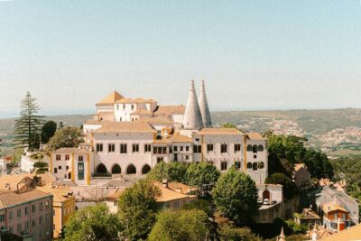 Lisbon: Sintra Half-Day Guided Tour with Pena Palace Tickets - From Hard Rock Cafe to Sintra: getting there without the stress