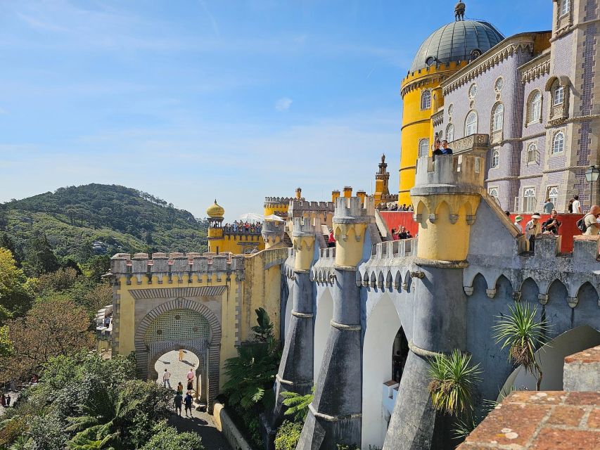 Lisbon: Sintra, Pena Palace, Cabo Roca Coast & Cascais Tour - Cabo da Roca-Style Coast and Guincho Beach Photo Stops