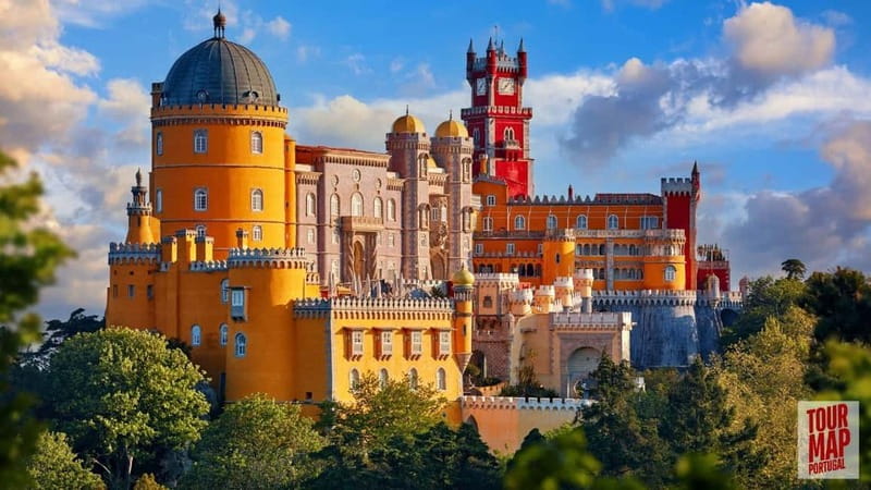 Lisbon: Sintra, Pena Palace, Moorish Castle & Regaleira Tour - Castle of the Moors: The Best Workout in Sintra, Plus That Top-View Photo Moment