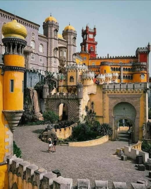 Lisbon: Sintra, Pena Palace, Moorish Castle & Regaleira Tour - Cabo da Roca, Cascais, and Boca do Inferno: The Coast Finale That Changes Your Mood