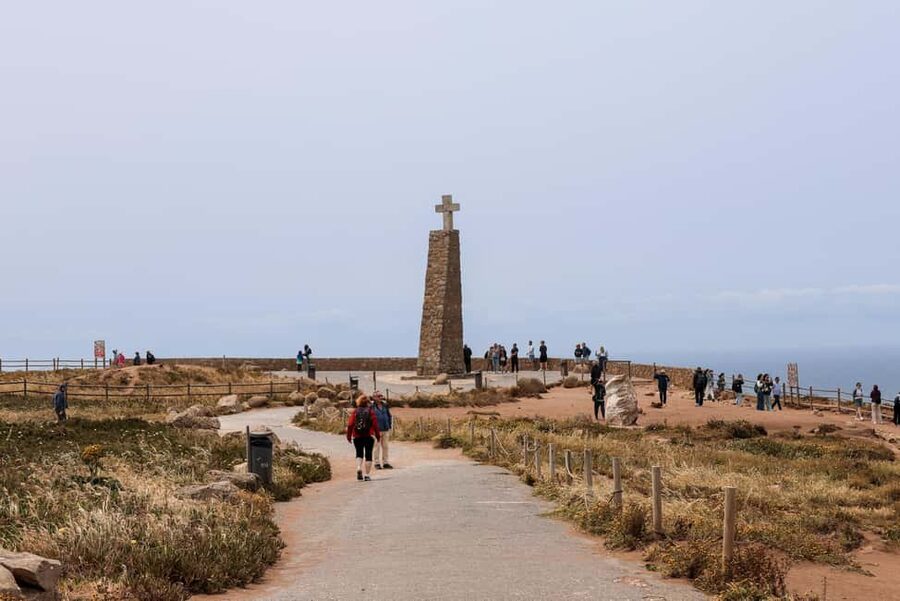 Lisbon: Sintra, Pena Palace & Wine Tasting Small-Group Tour - Cascais free time: seaside charm with limits