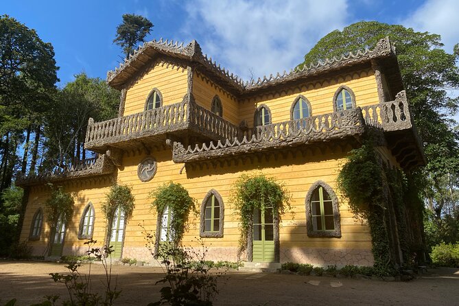 Lisbon to Sintra Pena & Regaleira guided tour in 8pax group - The walking reality: about 10 km uphill and downhill