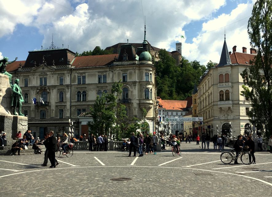 Ljubljana and Ljubljana Castle Sightseeing Tour - Cobblers’ Bridge and Town Hall: Small Stops, Big Payoff