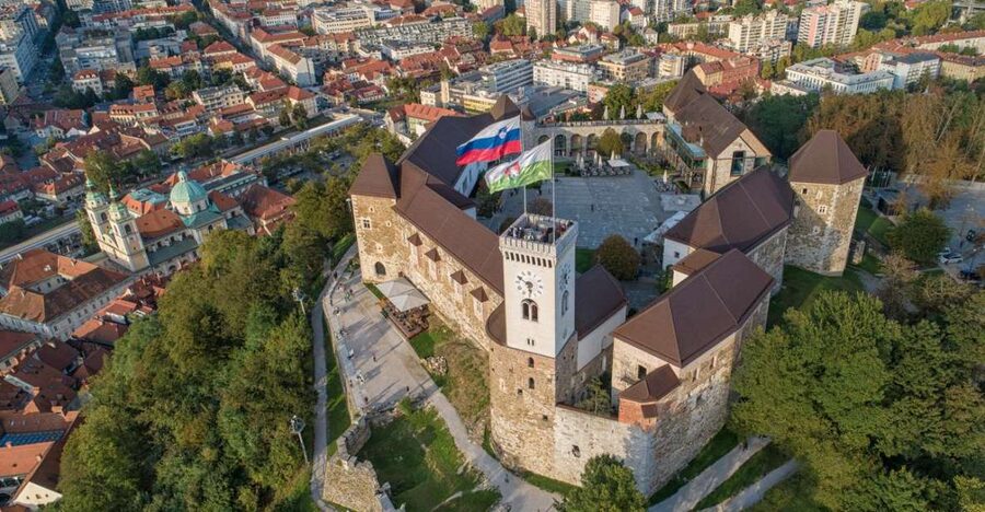 Ljubljana: Castle Entry Ticket with Optional Funicular Ride - First Stop: Funicular Ride Up Castle Hill (or Walk It)