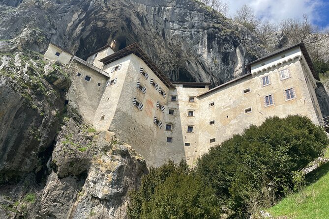 Ljubljana, Postojna Cave&Predjama Castle with Tickets from Zagreb - What to wear and bring so the cave doesn’t steal your joy