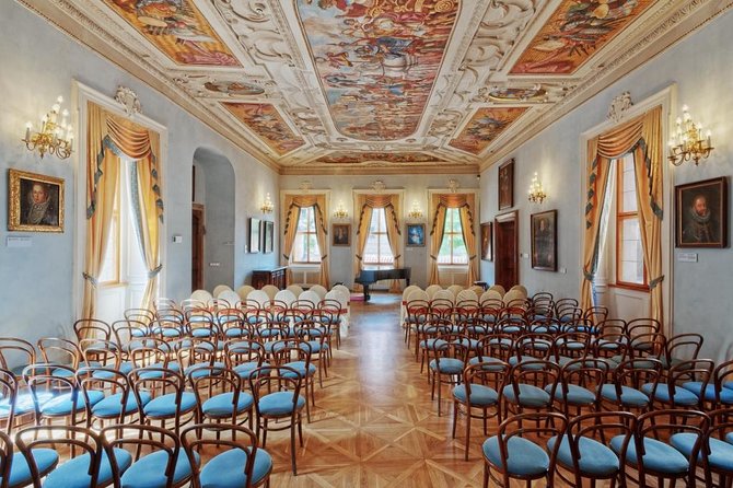 Lobkowicz Palace Concert in Prague Ticket - Why the 1 pm slot at Prague Castle feels like winning time