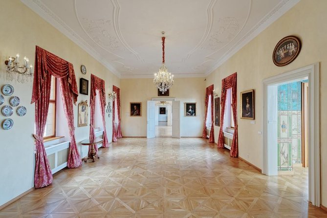 Lobkowicz Palace Museum Entrance Ticket in Prague - Porcelain, Decorative Arts, and the Fun of Everyday Craft