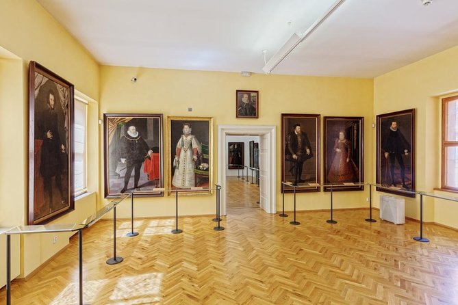 Lobkowicz Palace Museum Entrance Ticket in Prague - Getting Oriented: How the Audio Guide Keeps You Moving