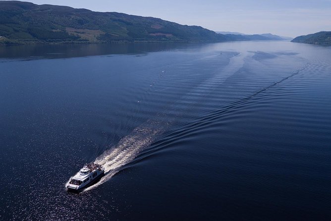 Loch Ness Cruise Including Urquhart Castle and Loch Ness Centre - From Dochgarroch Lock onto Loch Ness: how the cruise works