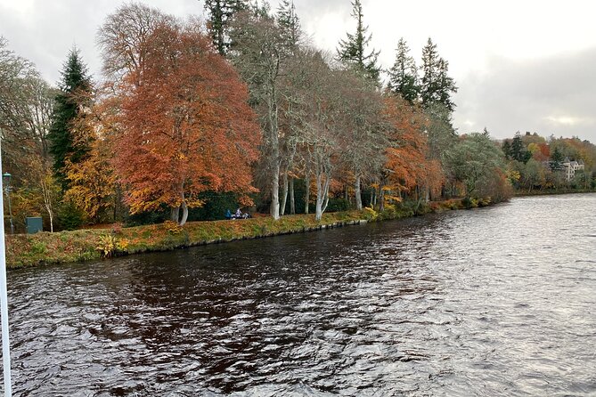 Loch Ness,Culloden Battlefield,Cawdor Castle & Much More From Inverness City - Loch Ness photo points and Urquhart Castle ruins up close