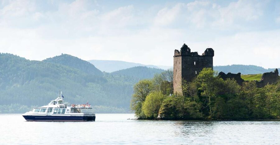 Loch Ness: Urquhart Castle Round-Trip Cruise - Clansman Harbour check-in: stairs, cash, and weather reality