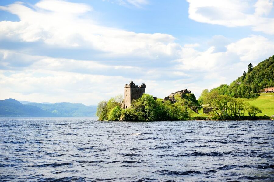 Loch Ness: Urquhart Castle Round-Trip Cruise - Urquhart Castle from the water: best photo moment, no stepping off