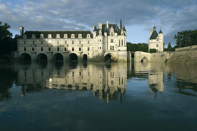 Loire Valley Castles Tour with Chambord and Chenonceau from Paris - The 7:00am Departure and the Reality of a 13-Hour Day