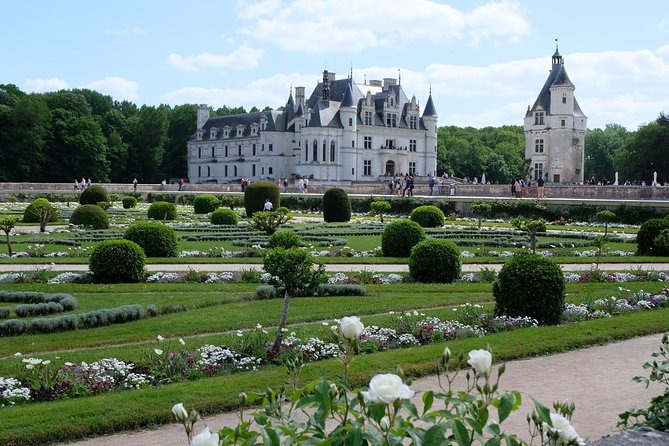 Loire Valley Castles VIP Private Tour: Chambord, Chenonceaux, Amboise - Stop 3: Chambord’s Double Helix Staircase and 13,000 Acres