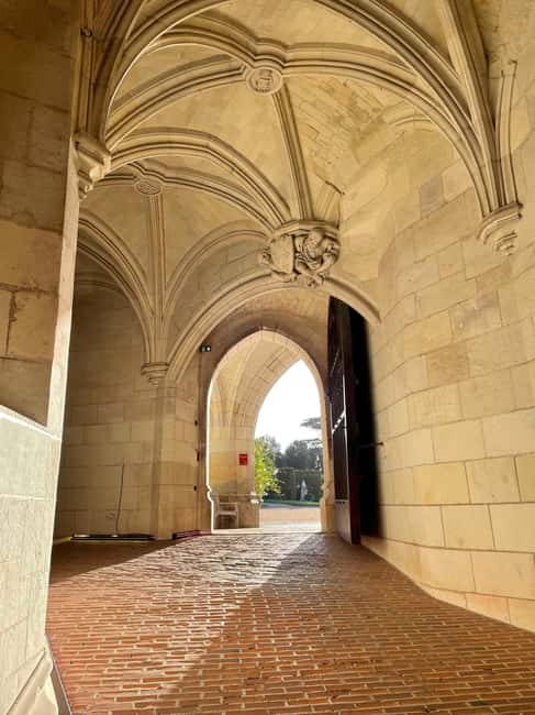 Loire Valley: Château Royal d'Amboise Entrance Ticket - The Chapel and Leonardo da Vinci’s Tomb: The Moment You Came For