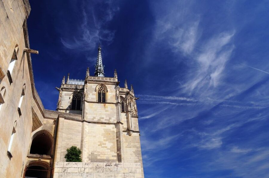 Loire Valley: Château Royal d'Amboise Entrance Ticket - Choosing Your Pace: How to Fit a Royal Visit Into One Day