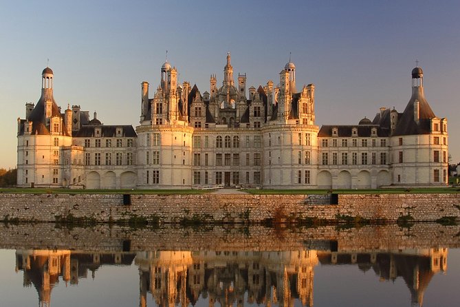 Loire Valley Wines and Castle Small Group Day Trip from Paris - Chambord Castle: Grand Views with Audio Guidance