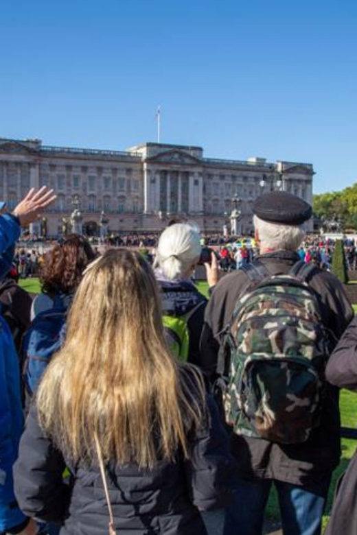 London: Buckingham Palace and Royal London Walking Tour - St James’s Palace, Horse Guards, and the Crown Estate stops