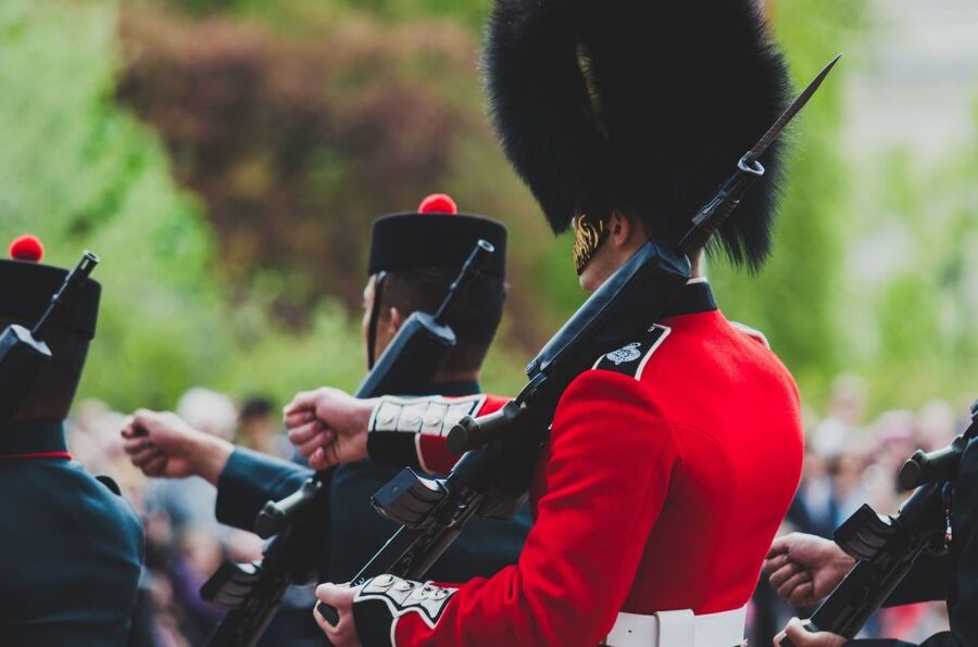 London: Buckingham Palace & Changing of the Guard Experience - FAQ