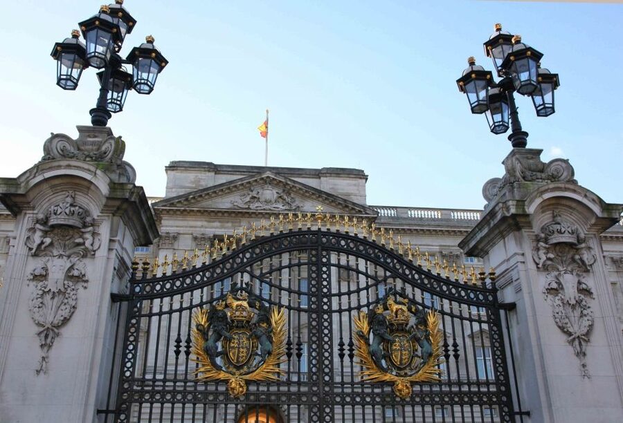 London: Buckingham Palace Entry Ticket & Royal Walking Tour - Key things to know before you go