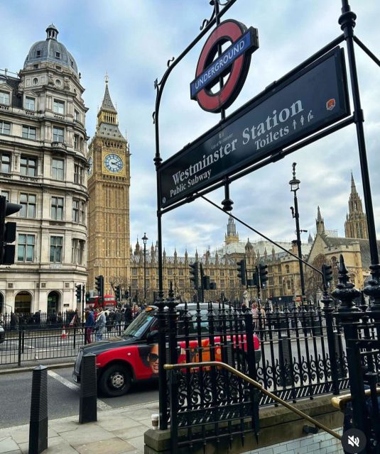 London: Buckingham Palace & Westminster Guided Walking Tour - Guide Matters: Why the Stories and Humor Make This Tour Pay Off