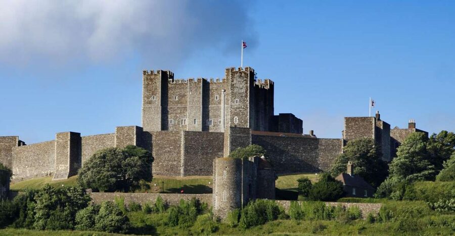 London: Canterbury Cathedral, Dover Castle, and White Cliffs - Canterbury Cathedral stop: pilgrims, architecture, and time to wander