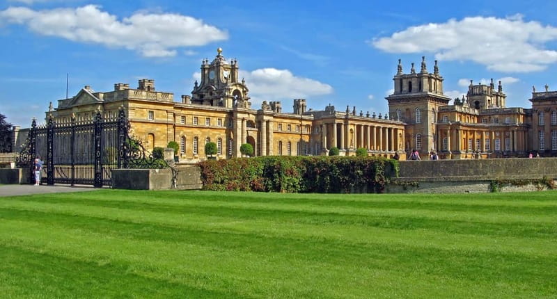 London: Cream Tea at Blenheim Palace & the Cotswolds Tour - Bourton-on-the-Water: the Cotswolds village postcard, up close