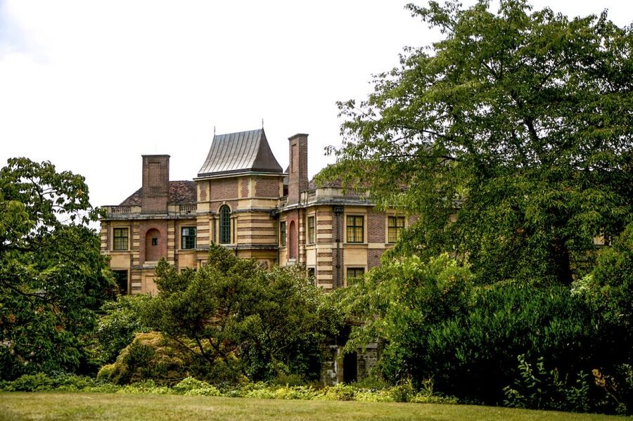 London: Entry Ticket to Eltham Palace and Gardens - Play Areas for Families: Wooden Outdoor Play and Travel-Inspired Adventure