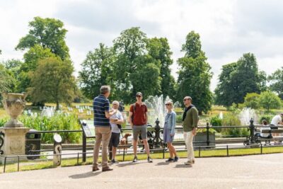 London: Kensington Palace Afternoon Tea & Guided Walk - Getting there: Queensway Station and an easy meet-up
