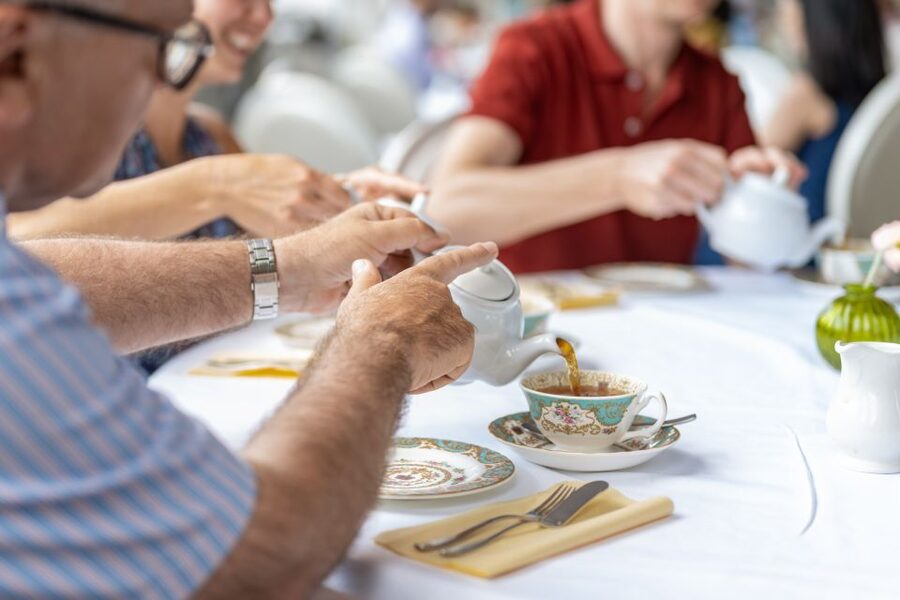 London: Kensington Palace Afternoon Tea & Guided Walk - Who should book this Kensington Palace afternoon tea?