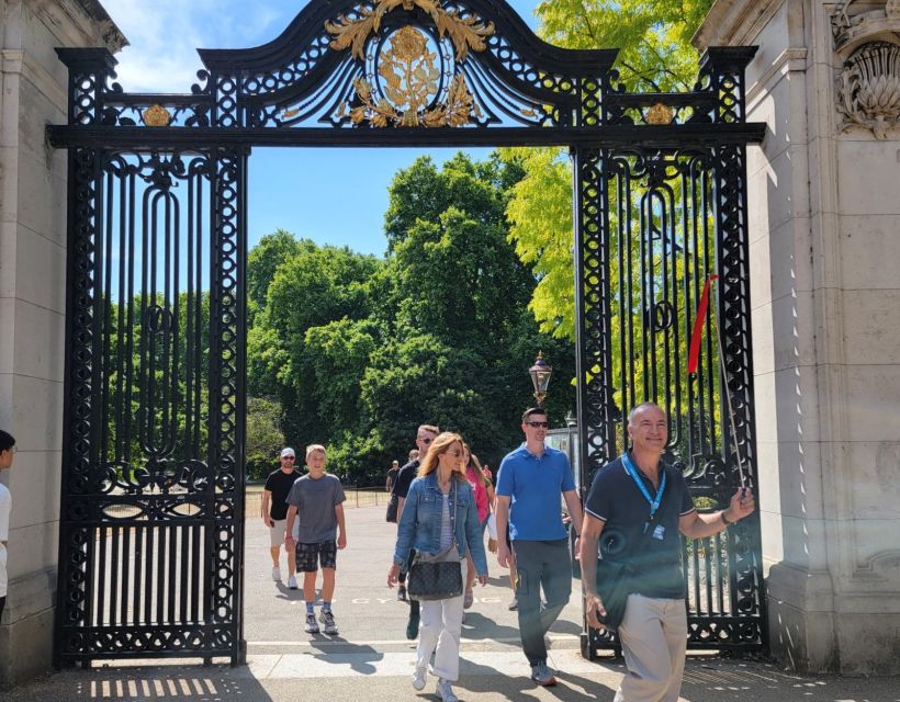 London: Royal Walking Tour and Buckingham Palace Audio Tour - What the best guides do (and why it matters on this route)