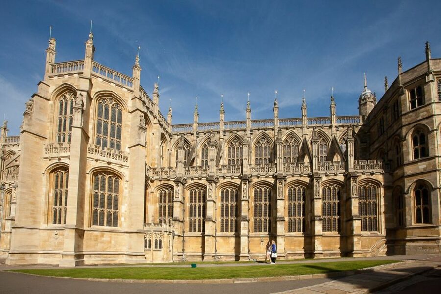 London: Stonehenge, Windsor Castle, Bath, Lacock & Pub Lunch - FAQ