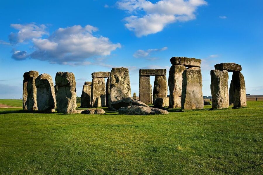 London: Stonehenge, Windsor Castle, Bath, Lacock & Pub Lunch - The bus, the pace, and the little comfort details that matter