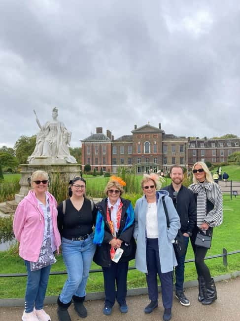 London: VIP Kensington Palace Gardens Tour & Royal High Tea - The Cradle Walk and Sunken Garden: why this stop is worth your time