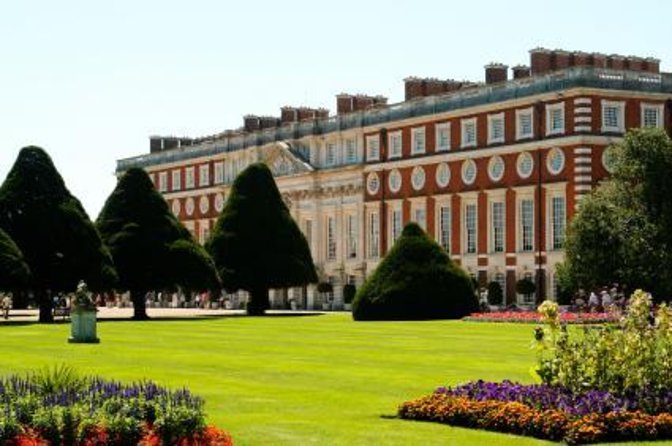 London, Windsor Castle, Hampton Court Palace with Free Snack Pack - Quick hits before you go