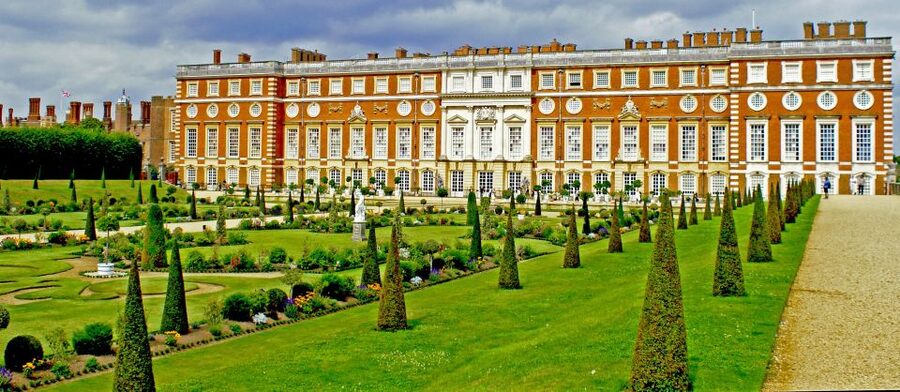 London: Windsor Castle & Henry VIII's Hampton Court Palace - Thames River Boat Ride: A Real Break in the Middle of It All