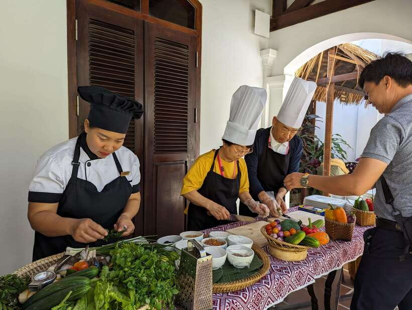 Luang Prabang: Cooking Class at the Former Royal Palace - Lunch Overlooking the Mekong: Eating Lao Food Without the Performance