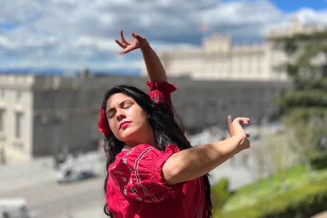 Madrid Essential: Historic Center, Plaza Mayor & Royal Palace - La Real Botica de la Reina Madre: The Pharmacy Story and the Palace Tunnel Connection