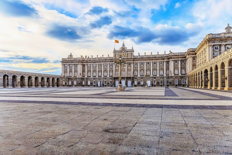 Madrid: Guided Tour of the Royal Palace with Fast Access - Price and Value: How $28 Works With the Extra Ticket