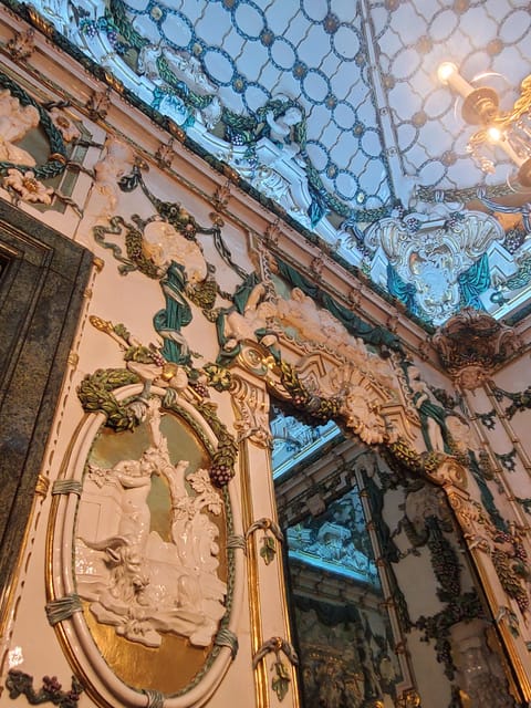Madrid: Guided visit at the Royal Palace with tour guide - Key things I’d clock before you go