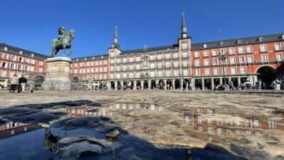 Madrid: Royal Palace Entry Ticket and Small Group Tour - Skip-the-line entry: the value and the limits